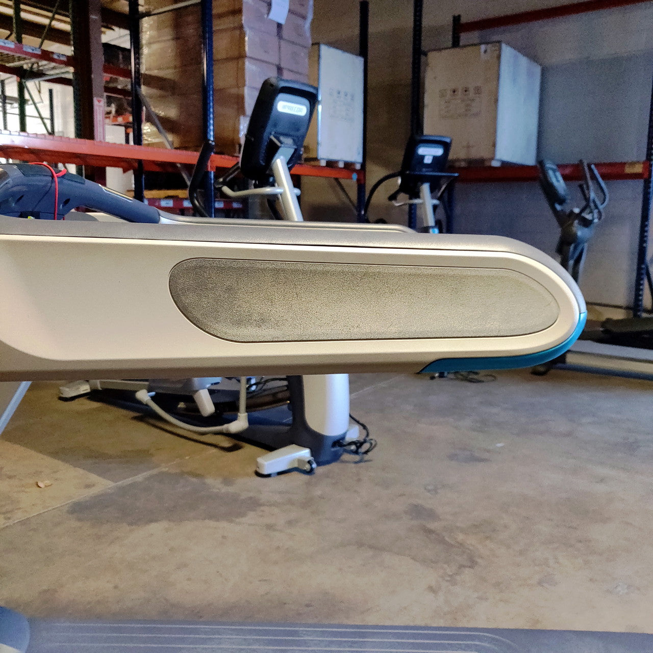 Precor TRM 885 Treadmill w/P82 Console