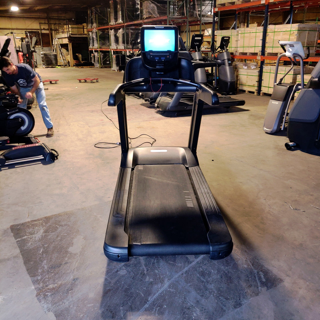 Precor TRM 885 Treadmill w/P82 Console