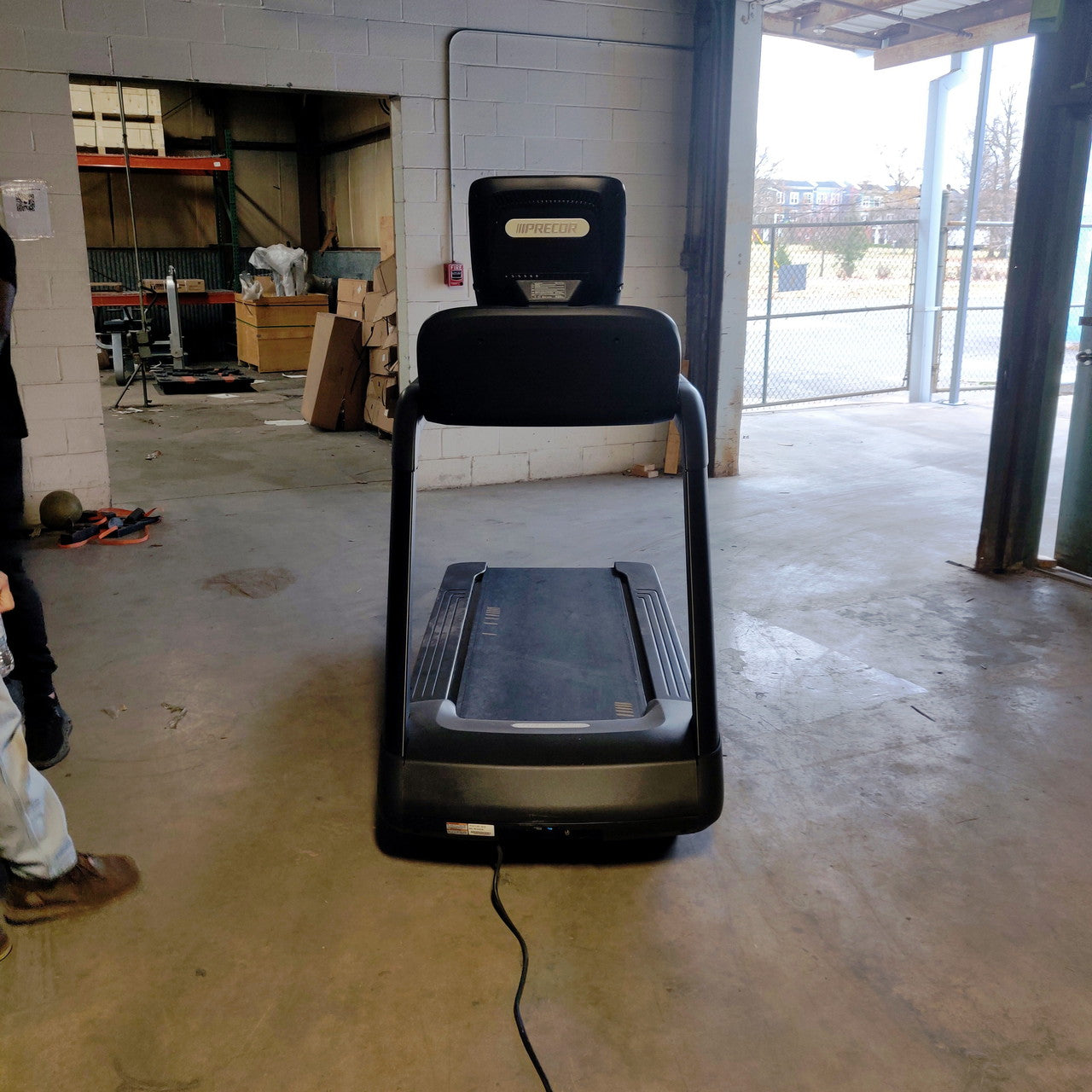 Precor TRM 885 Treadmill w/P82 Console