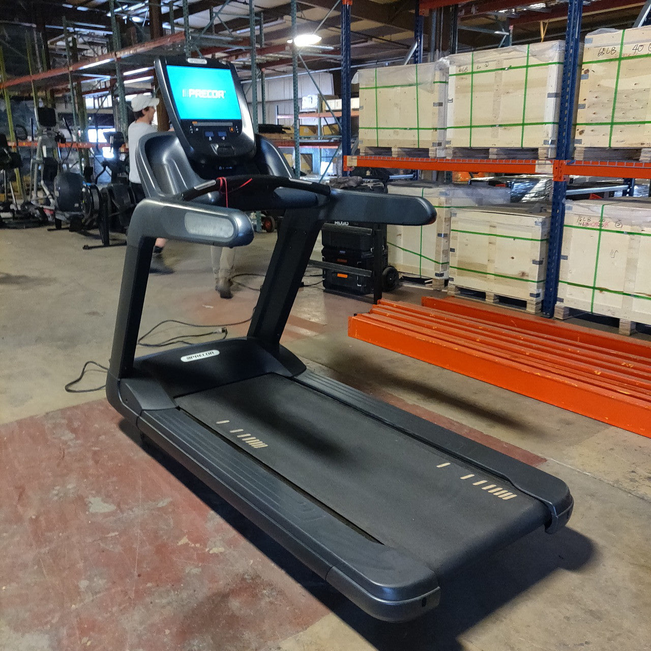 Precor TRM 885 Treadmill w/P82 Console