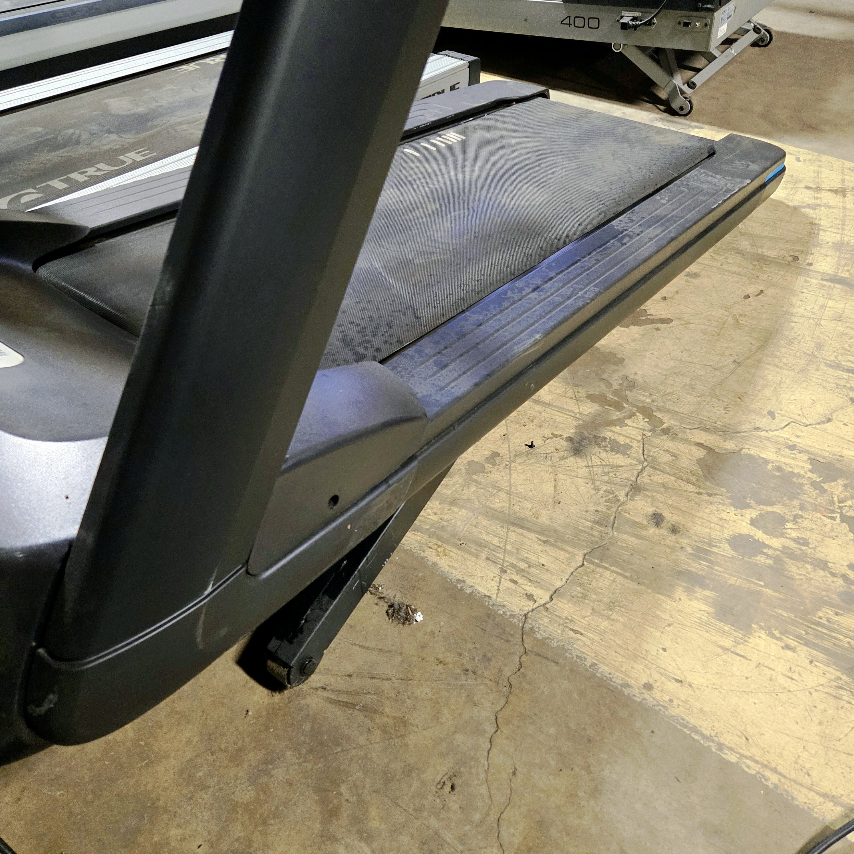 Precor Treadmill TRM 600-18 Commercial Model