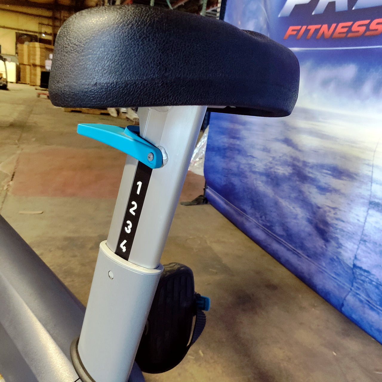 Precor UBK 815 Upright Bike w/P10 Console