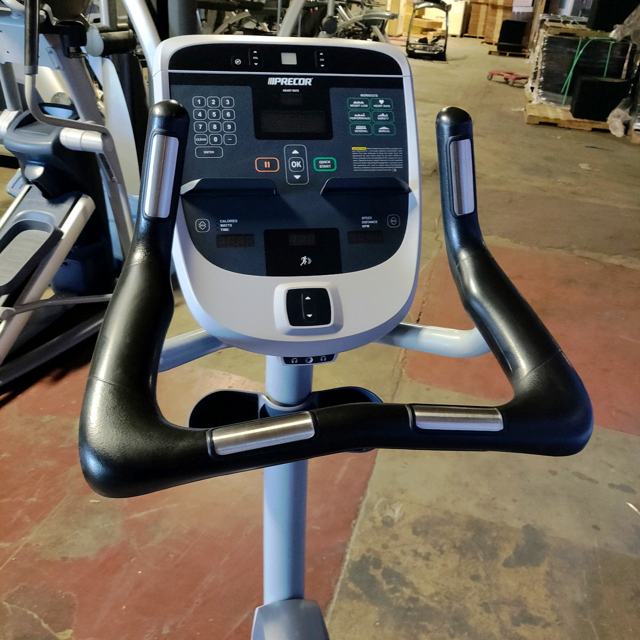 Precor UBK 815 Upright Bike w/P10 Console