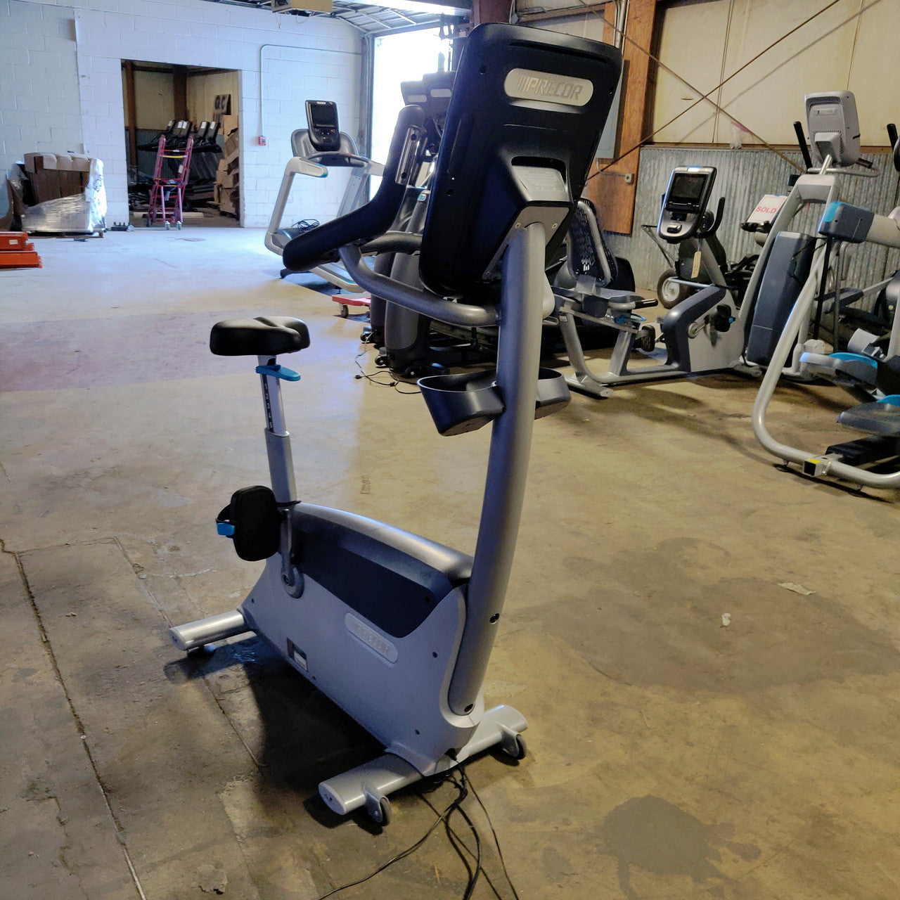 Precor UBK 865 Upright Bike w/ P62 Console