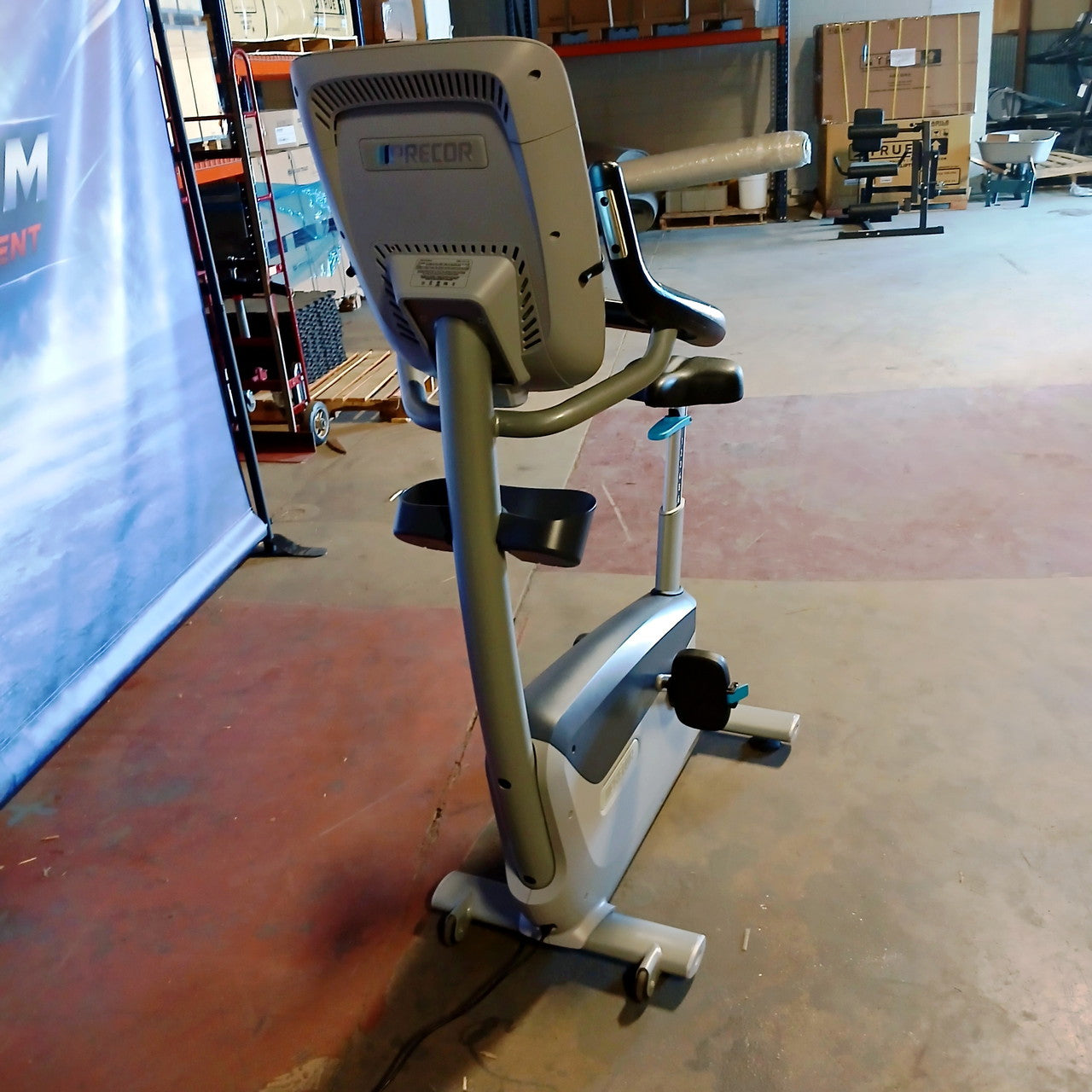 Precor UBK 885 Upright Bike w/ P80 Console