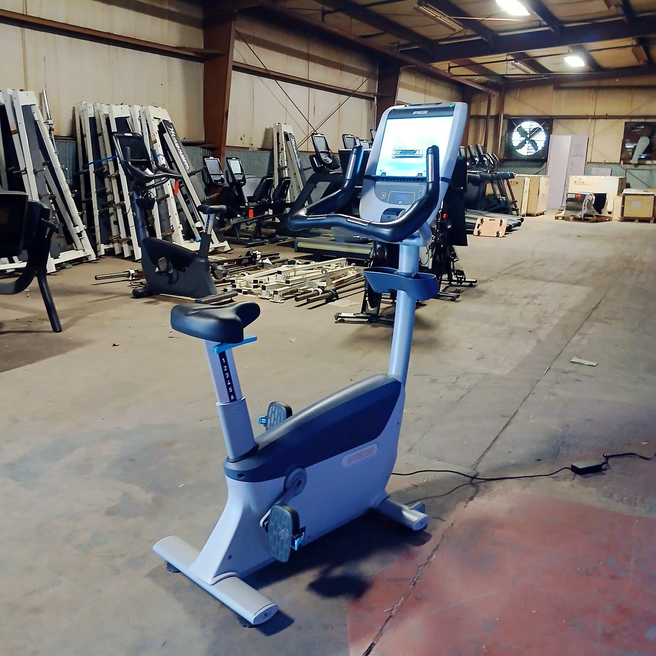 Precor UBK 885 Upright Bike w/ P80 Console