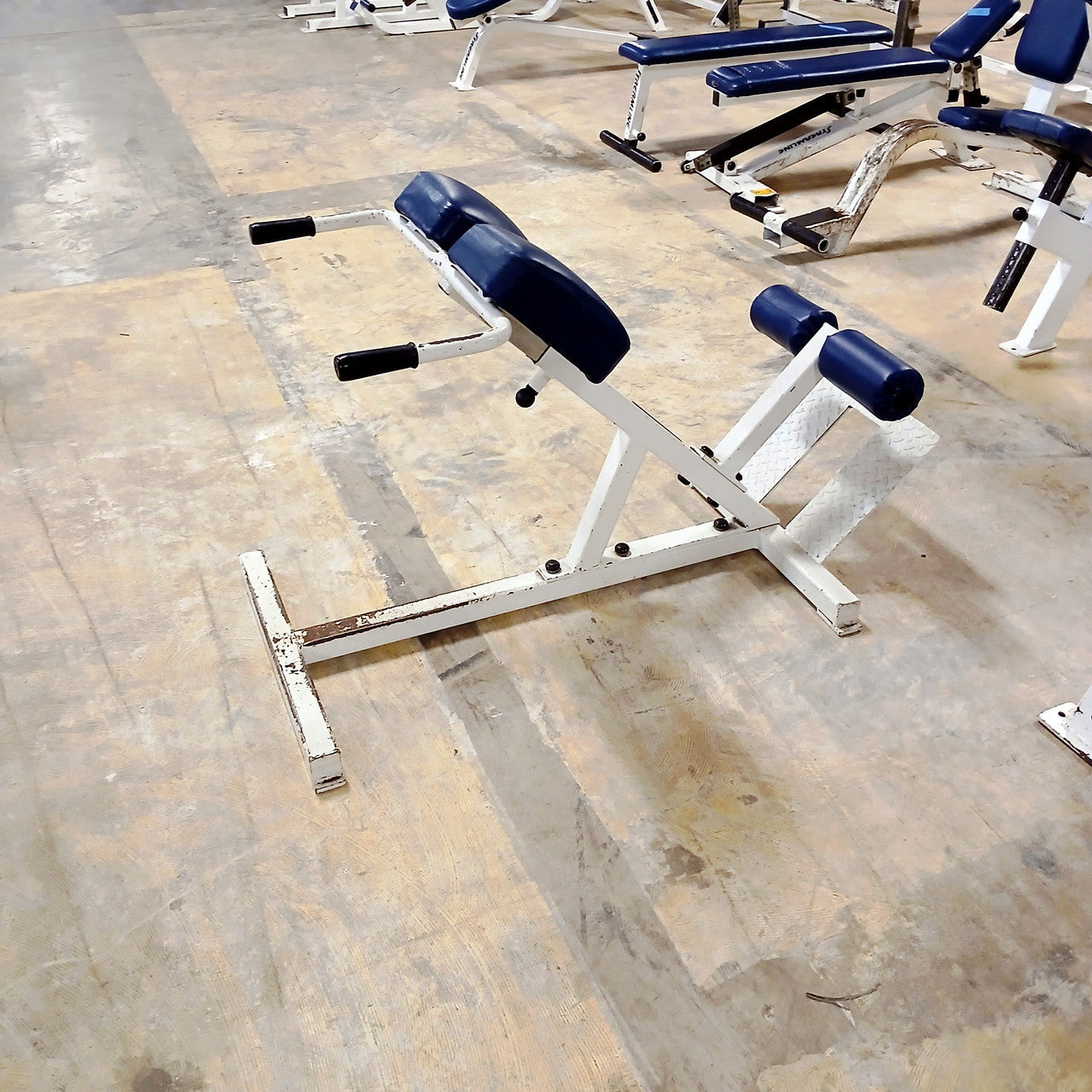 ProMaxima Adjustable Back Hyperextension Bench