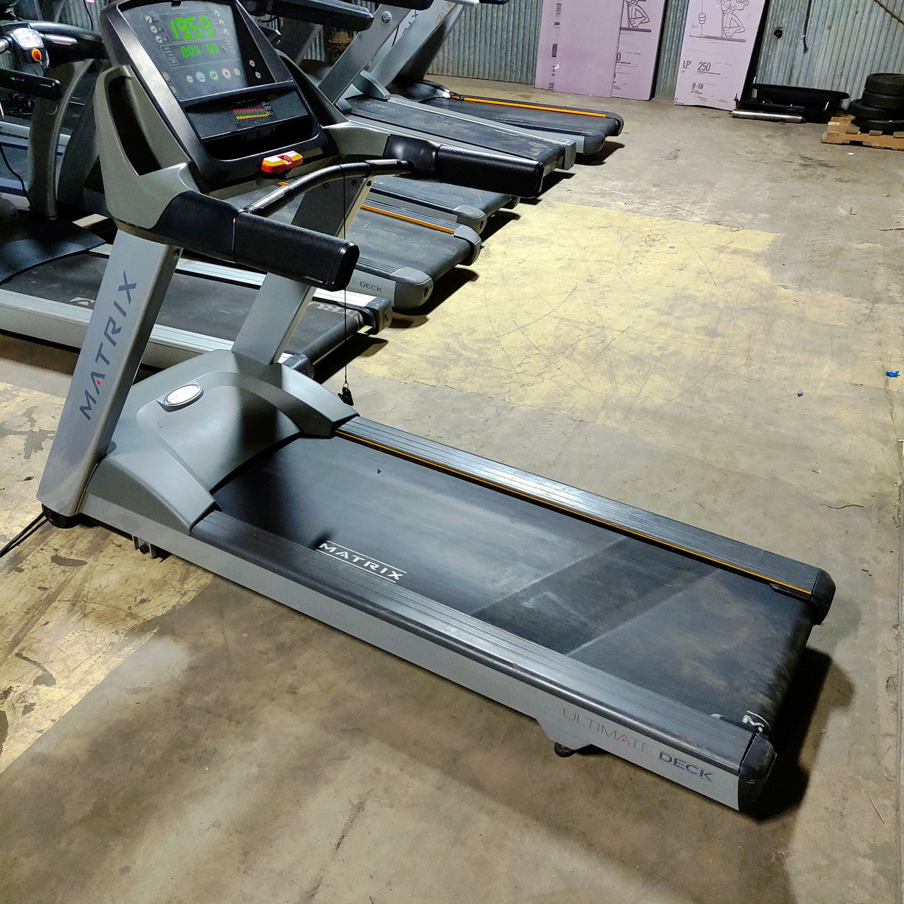 Reconditioned Matrix TM522 T1X Treadmill