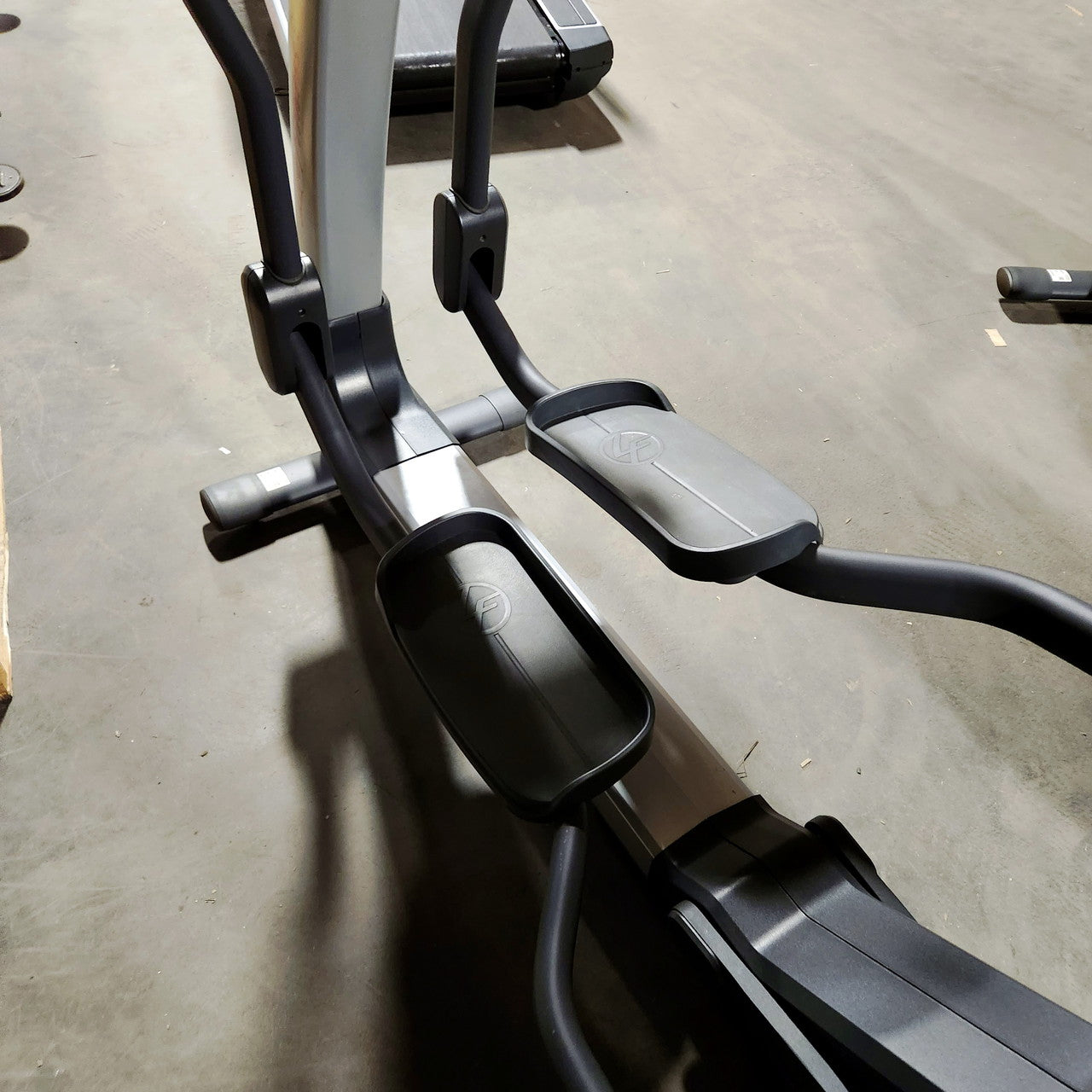 Life Fitness 95X Elliptical with Engage Console 