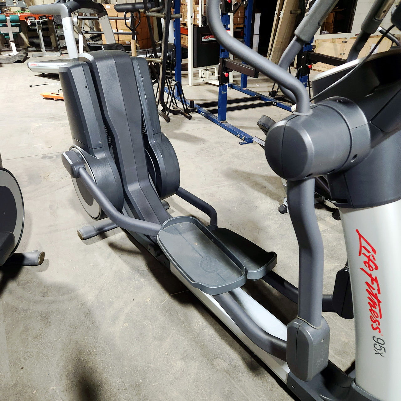 Life Fitness 95X Elliptical with Engage Console 