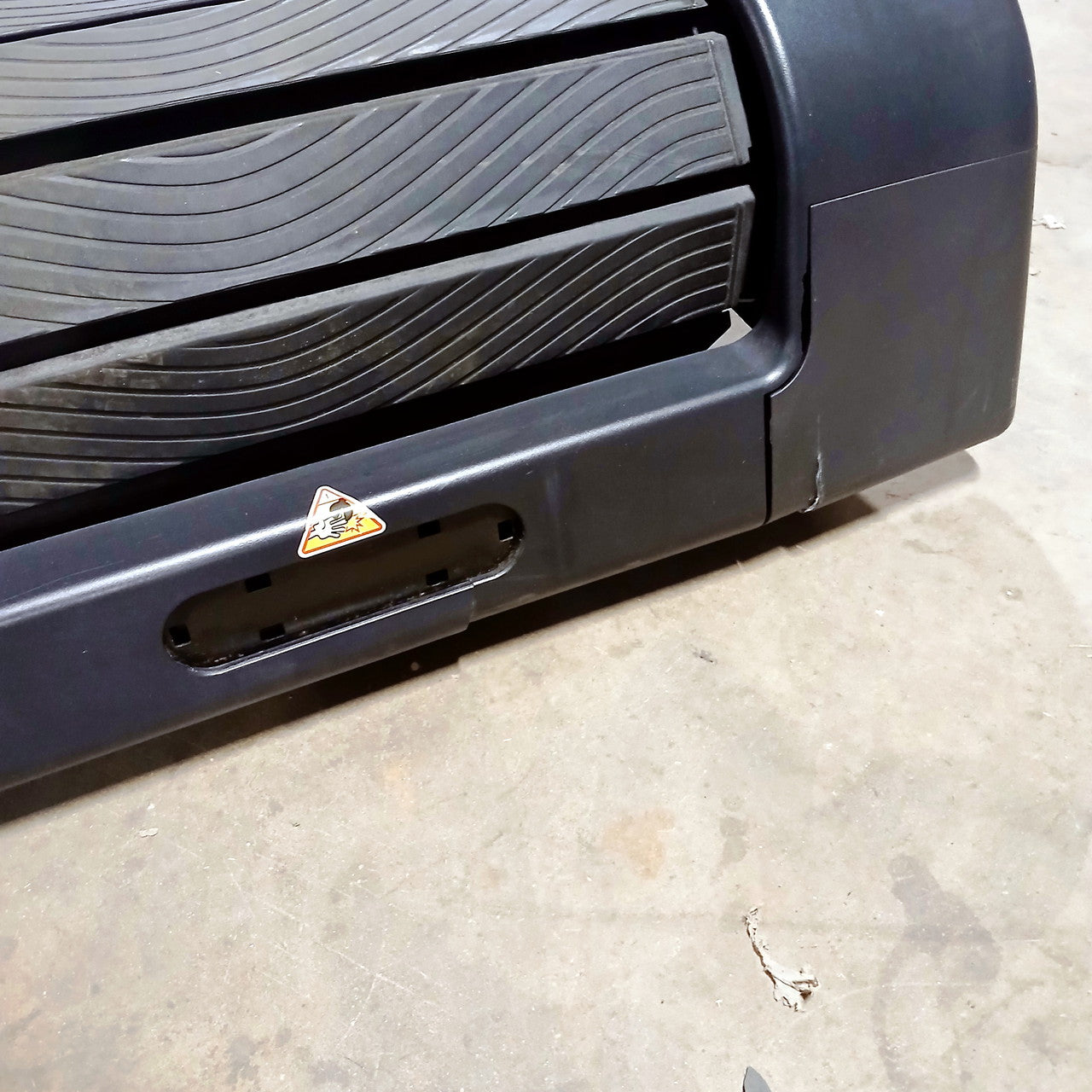 SportsArt G690 Verde Treadmill