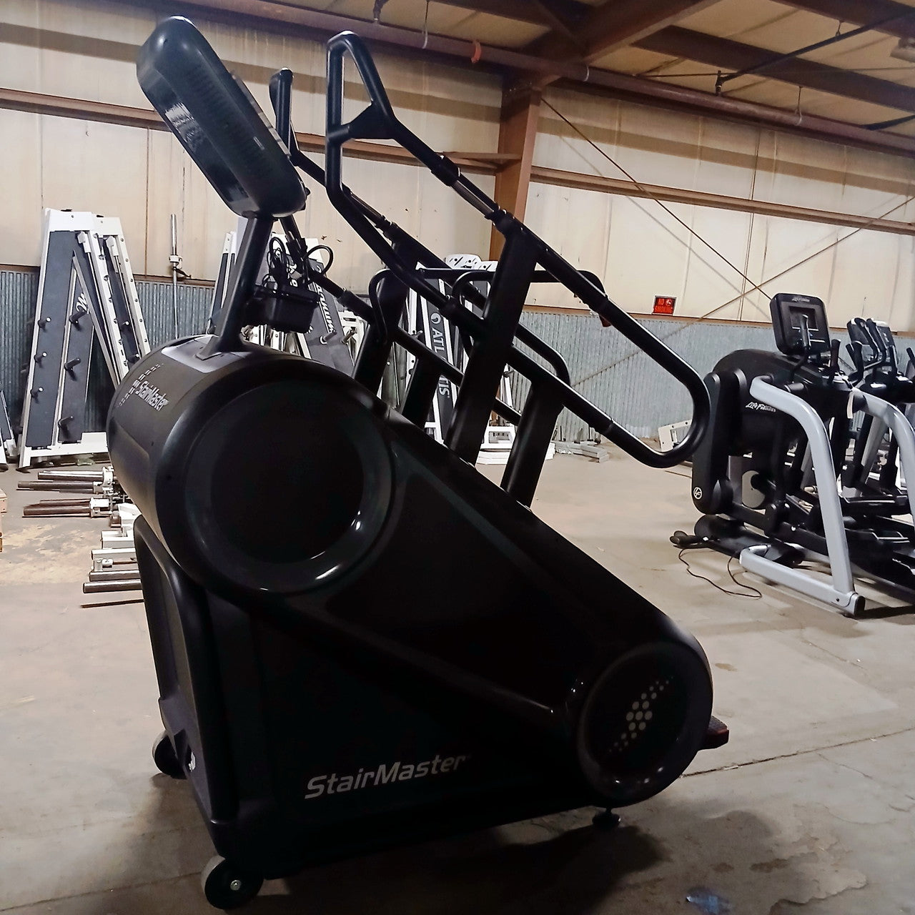 Stairmaster 10 Series 10G Gauntlet w/LCD 9-5295-10G-LCD