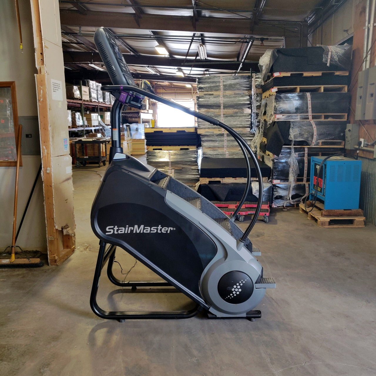 Stairmaster 8 Series Gauntlet Stairclimber Stepper Commercial Grade