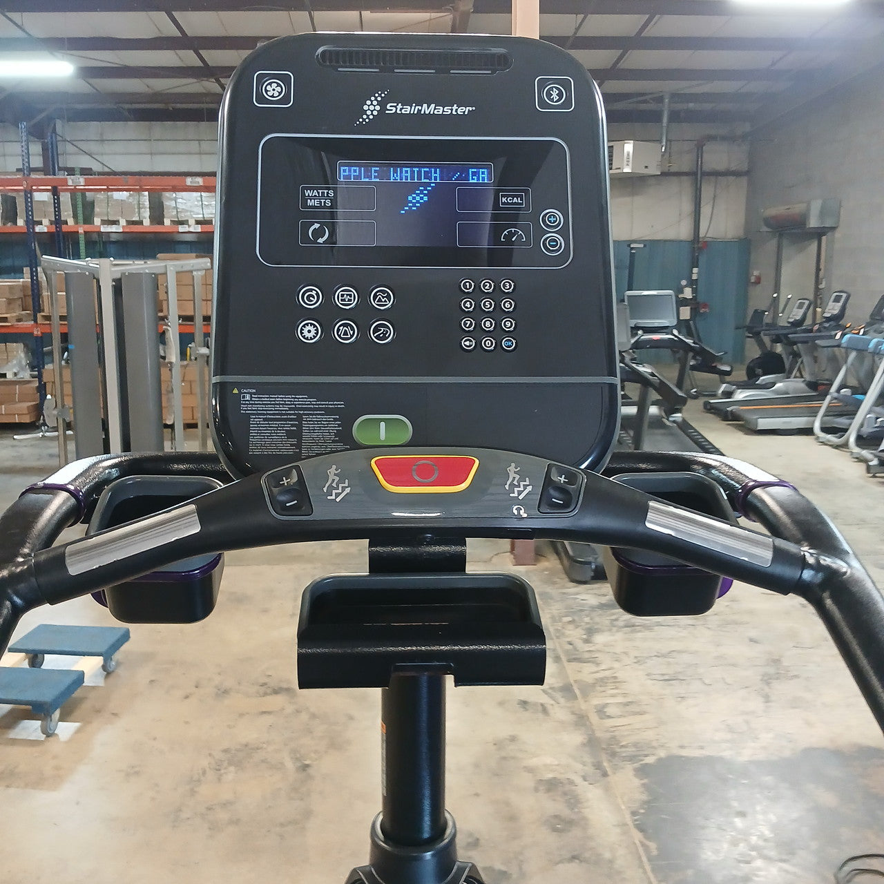 Stairmaster 8 Series Gauntlet Stepmill 9-5250-8G-LCD