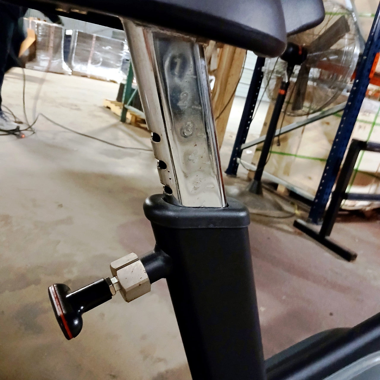 Star Trac 8UB Upright Bike with LCD Console