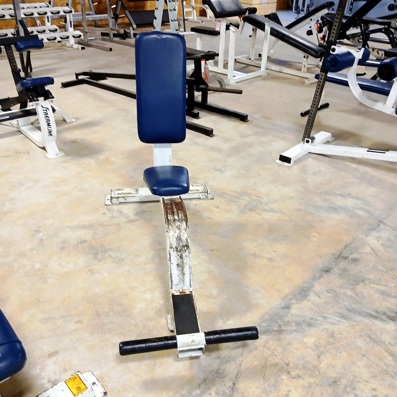 Streamline Upright Utility Bench with Foot holds