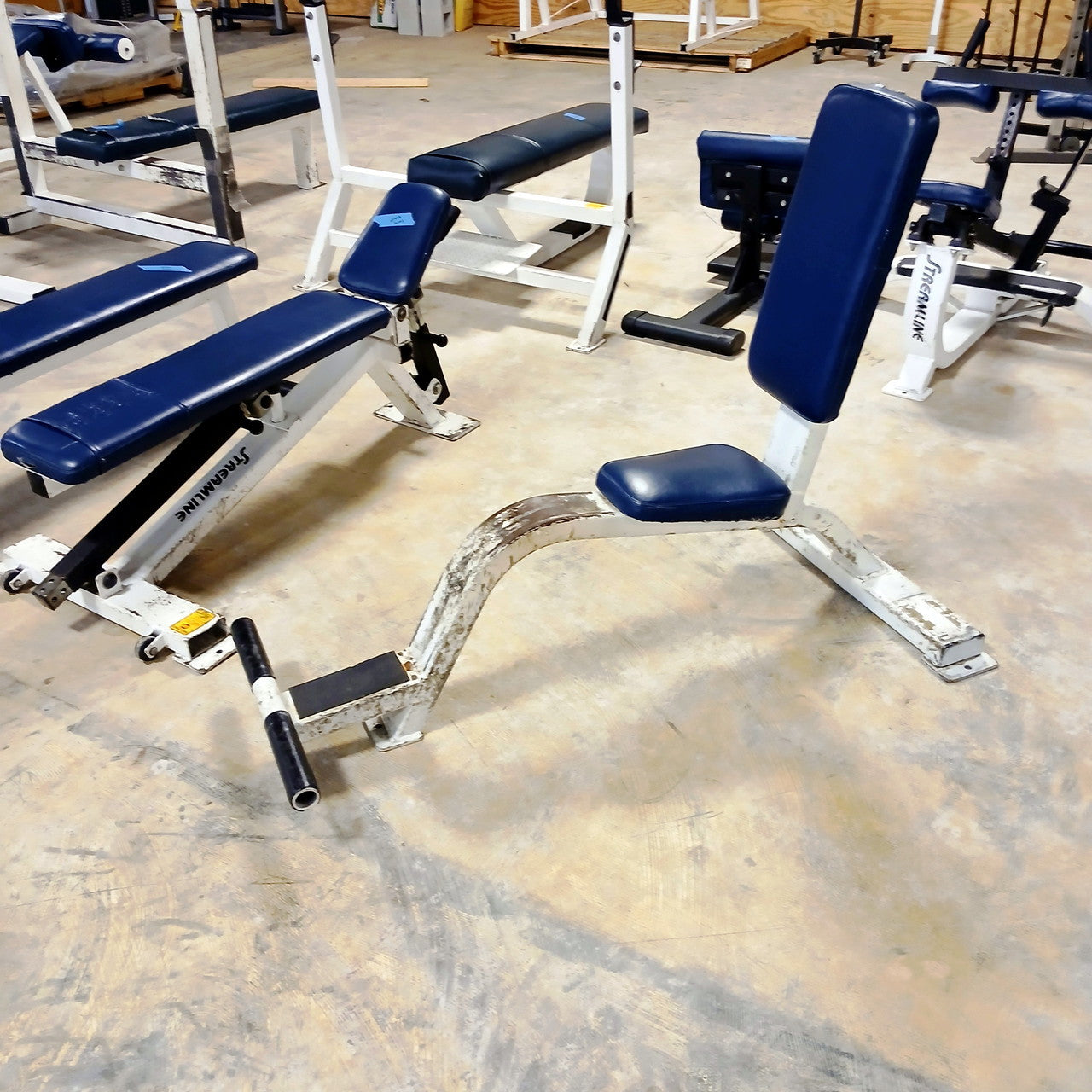 Streamline Upright Utility Bench with Foot holds