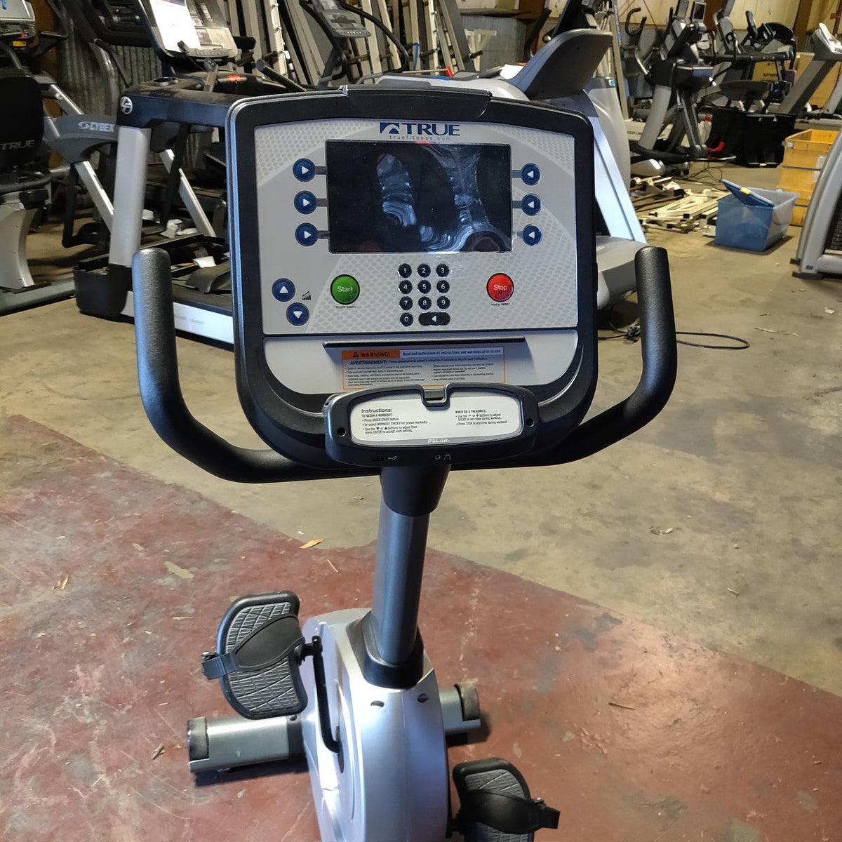 TRUE 400 Recumbent Bike w/ LCD Console