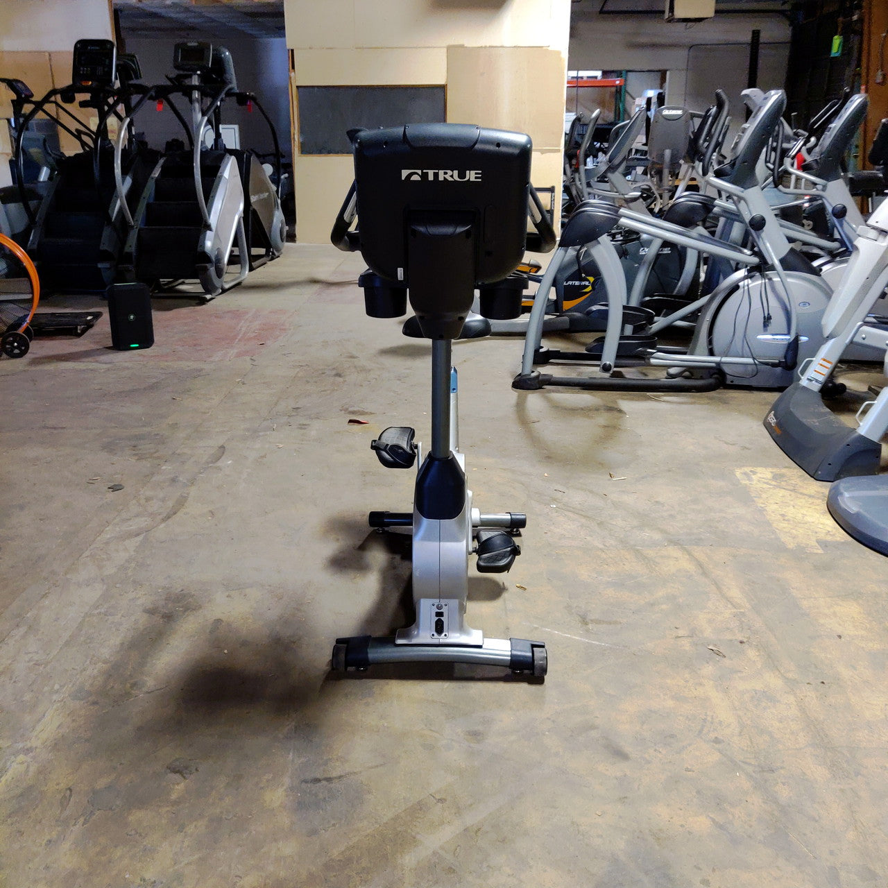 TRUE CS400 Upright Exercise Bike