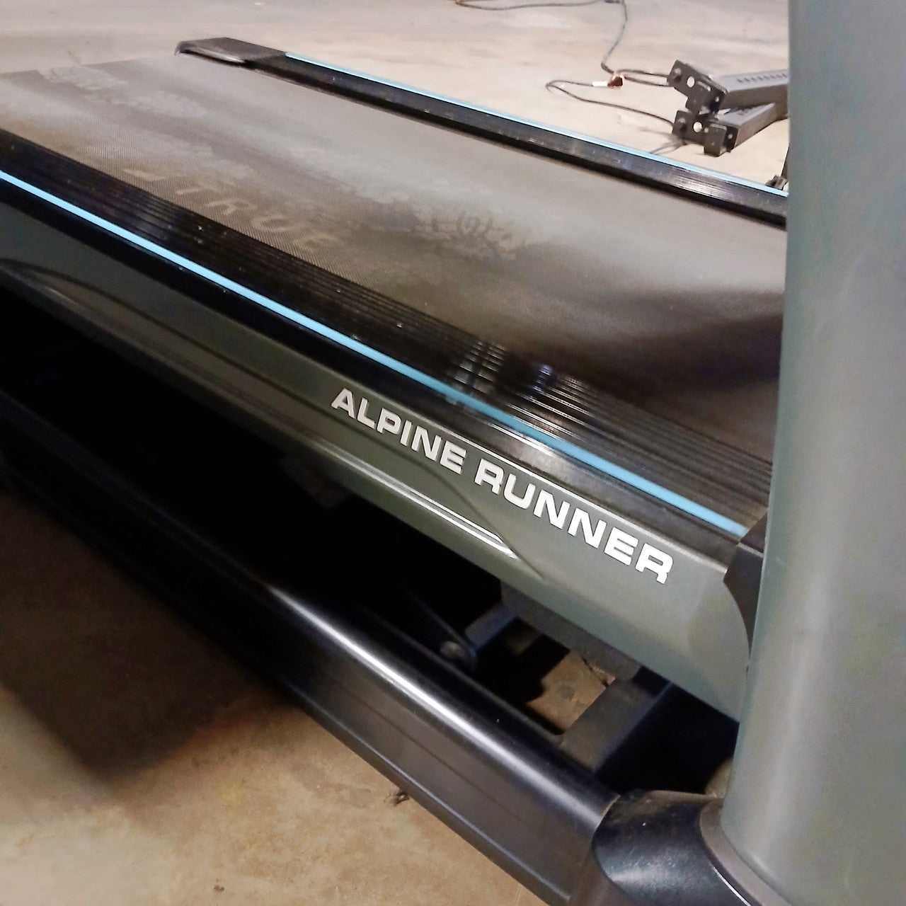 TRUE Fitness Ti1000 Alpine Runner w/ LCD Console