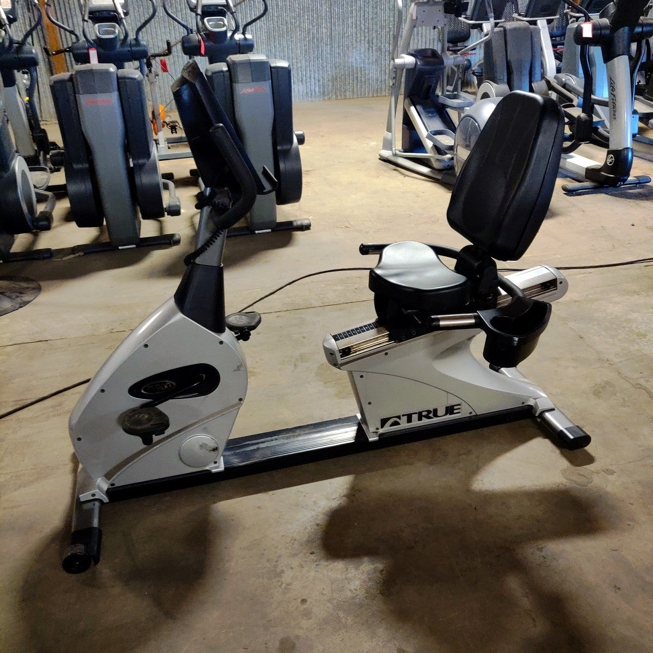 TRUE Recumbent Bike PS900 