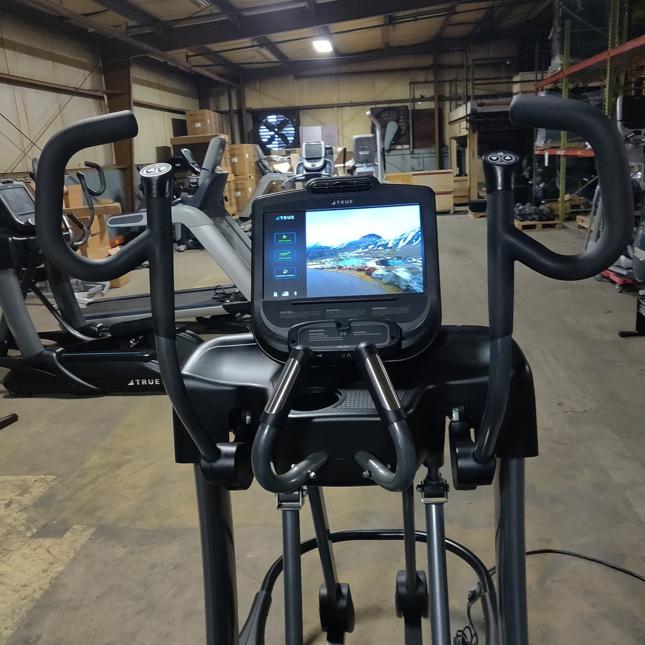 TRUE XS1000-19 Elliptical with Envision 16" Console