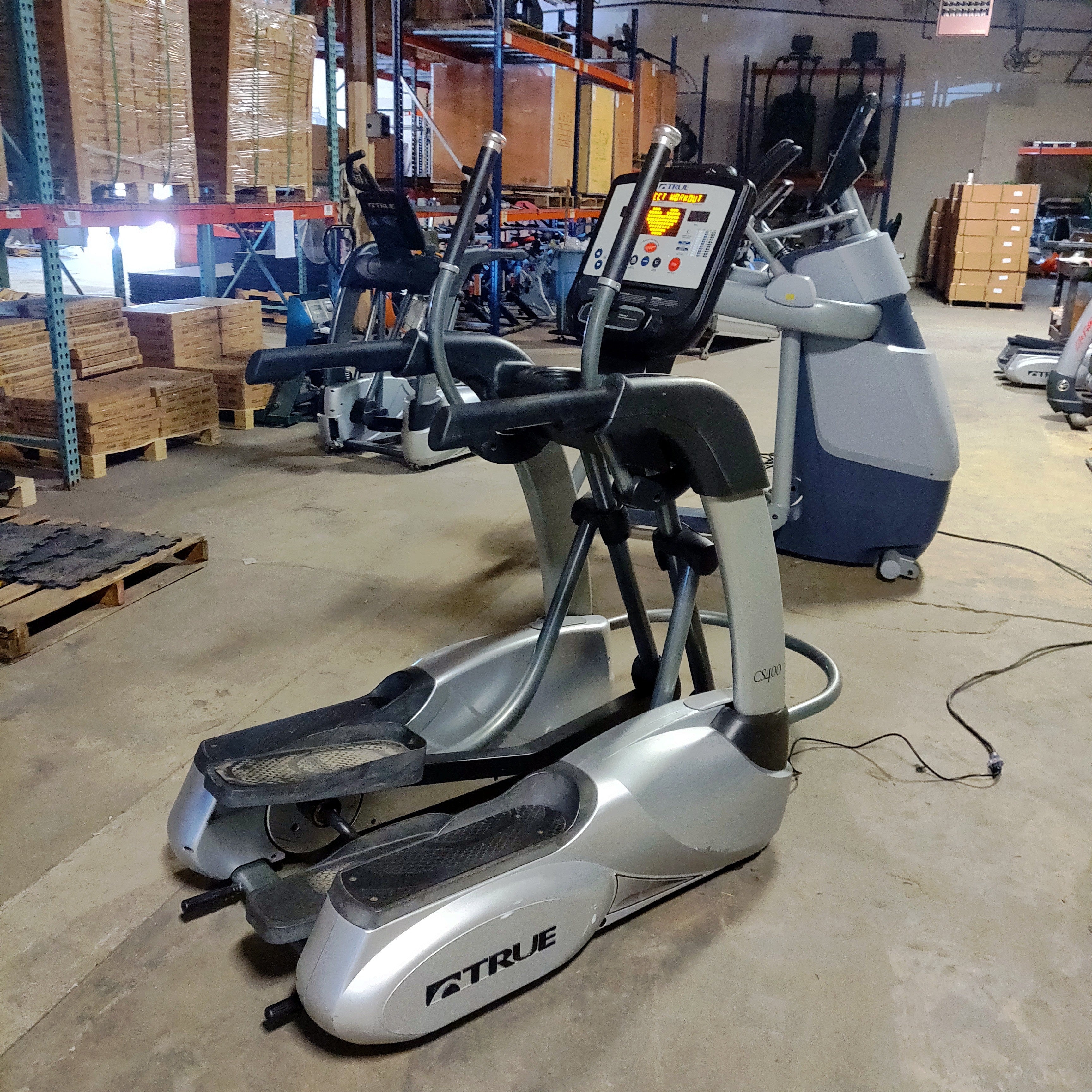 True CS400 Elliptical