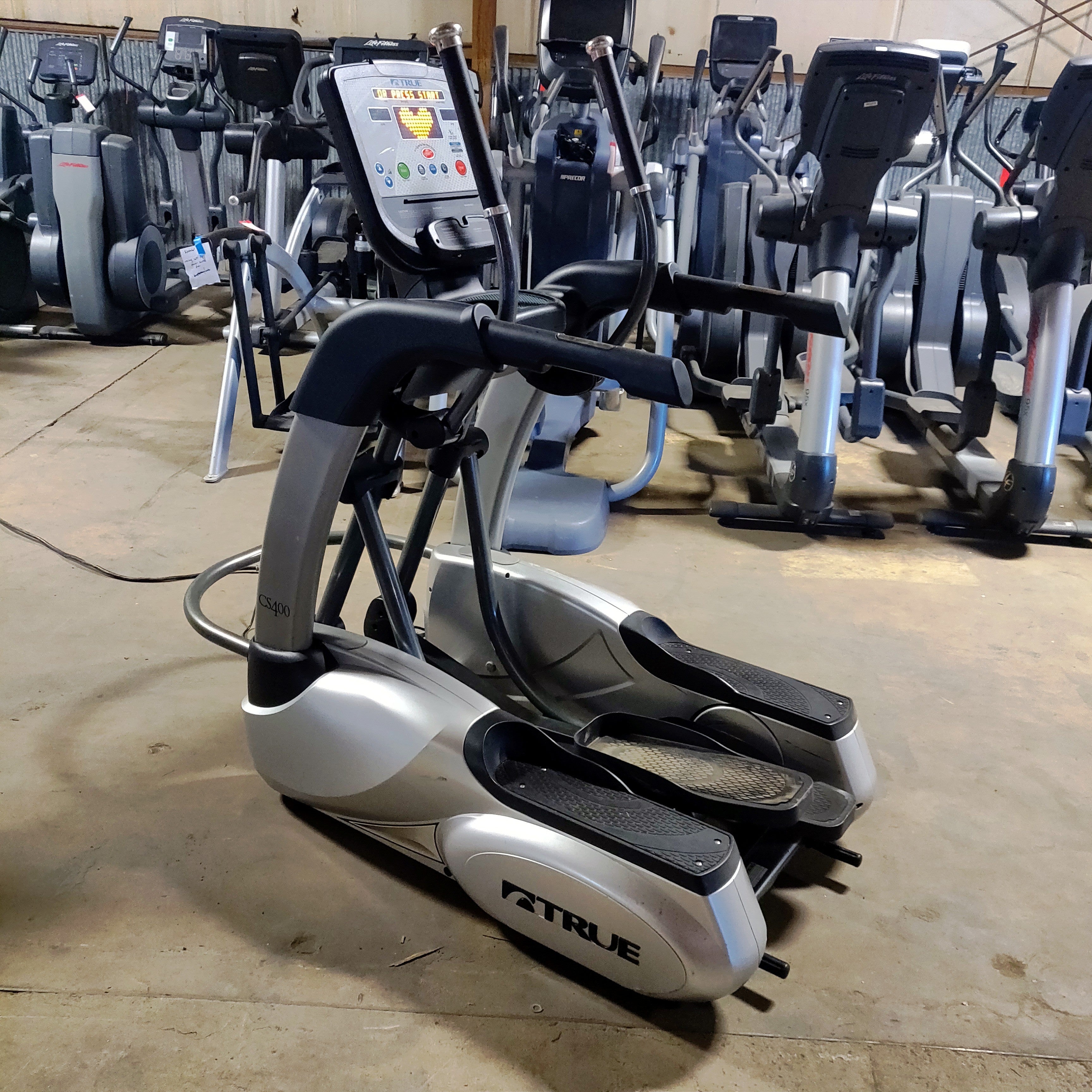 True CS400 Elliptical