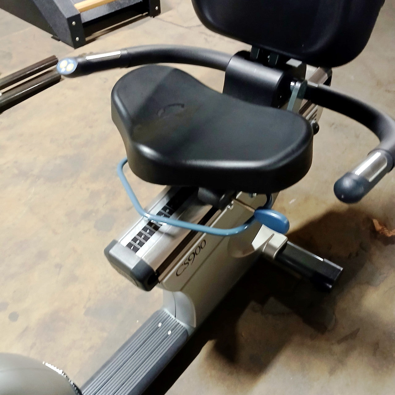 True CS900 Recumbent Bike