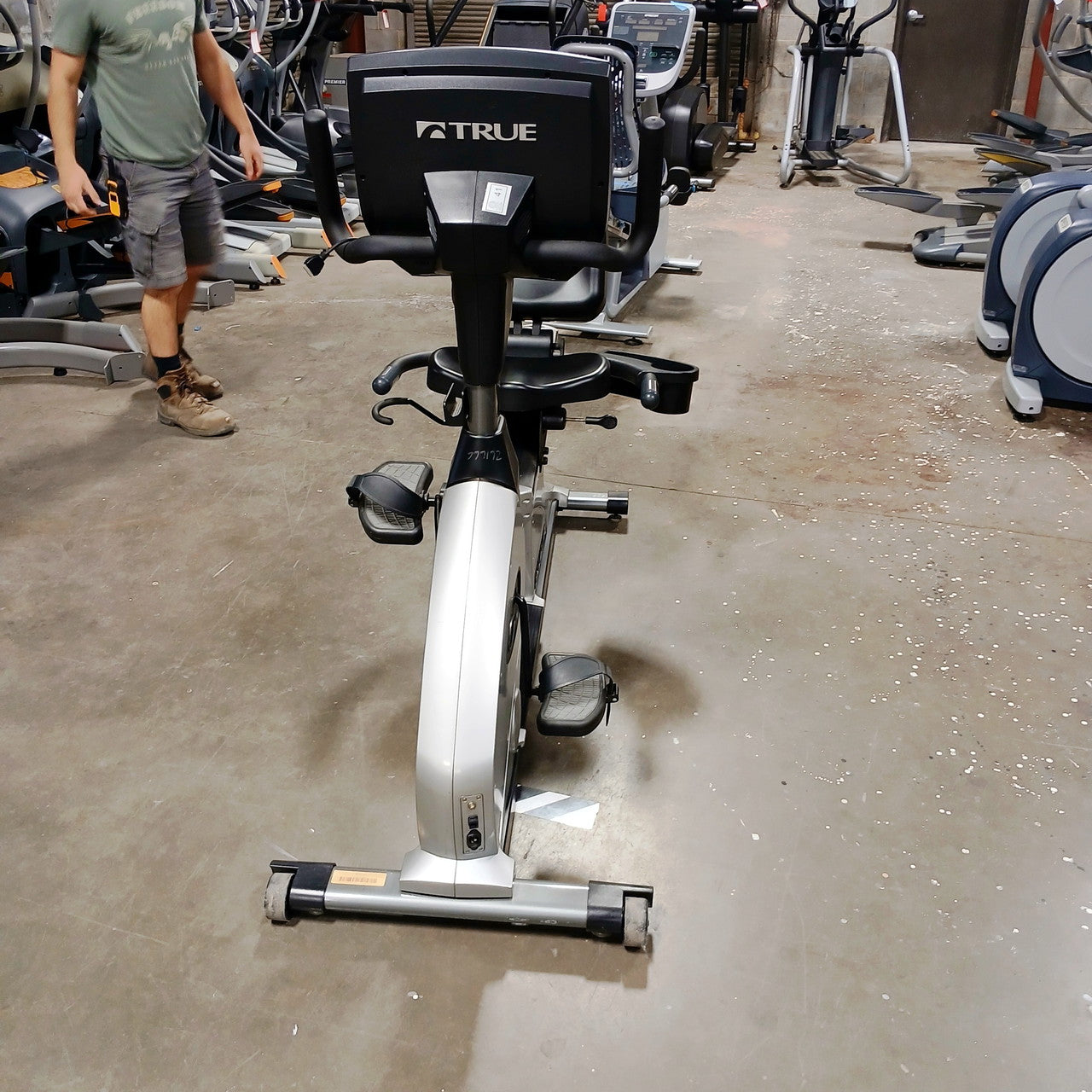 True Fitness CS800 Recumbent Bike w/ 2-Window LCD