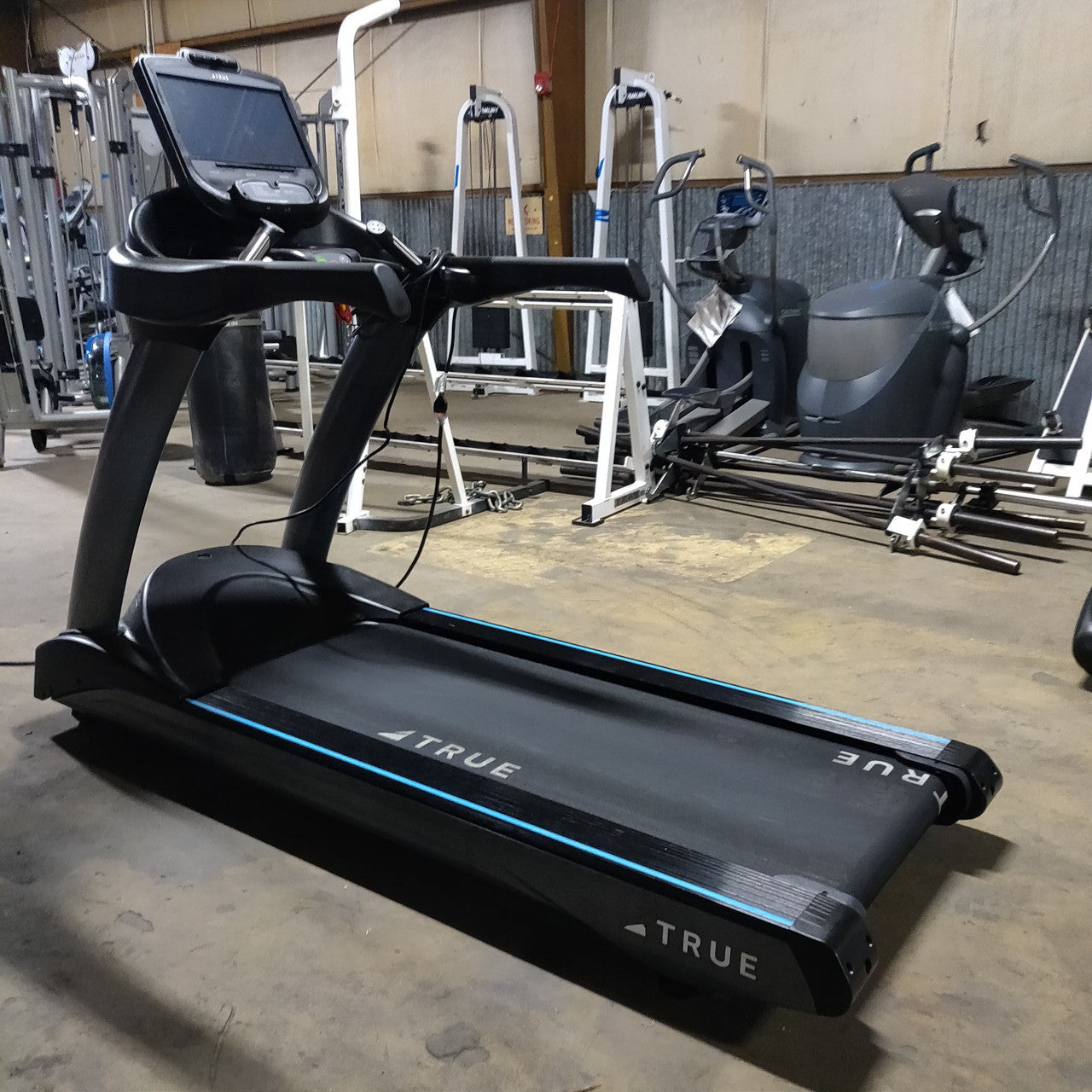 True Fitness TC900 Treadmill w/Envision Console