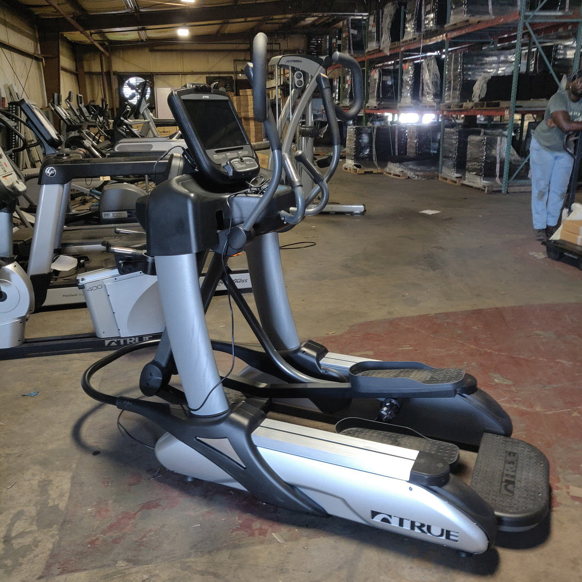 True Fitness XS1000 Spectrum Elliptical w/ Touchscreen Console