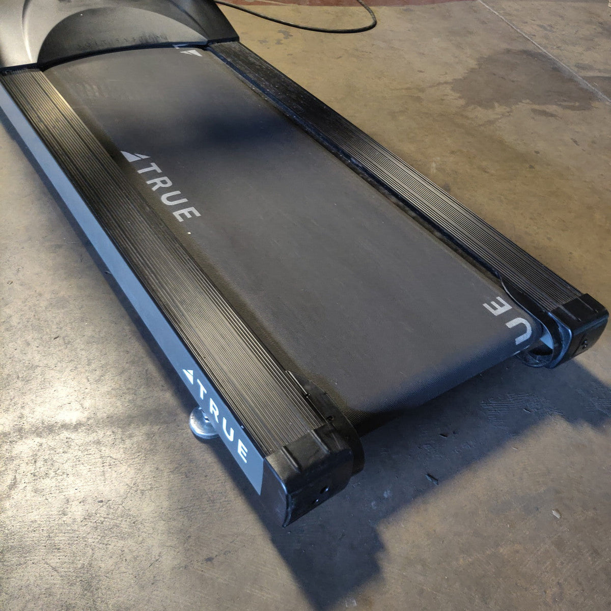 True TC400-19 Treadmill w/ LED Console