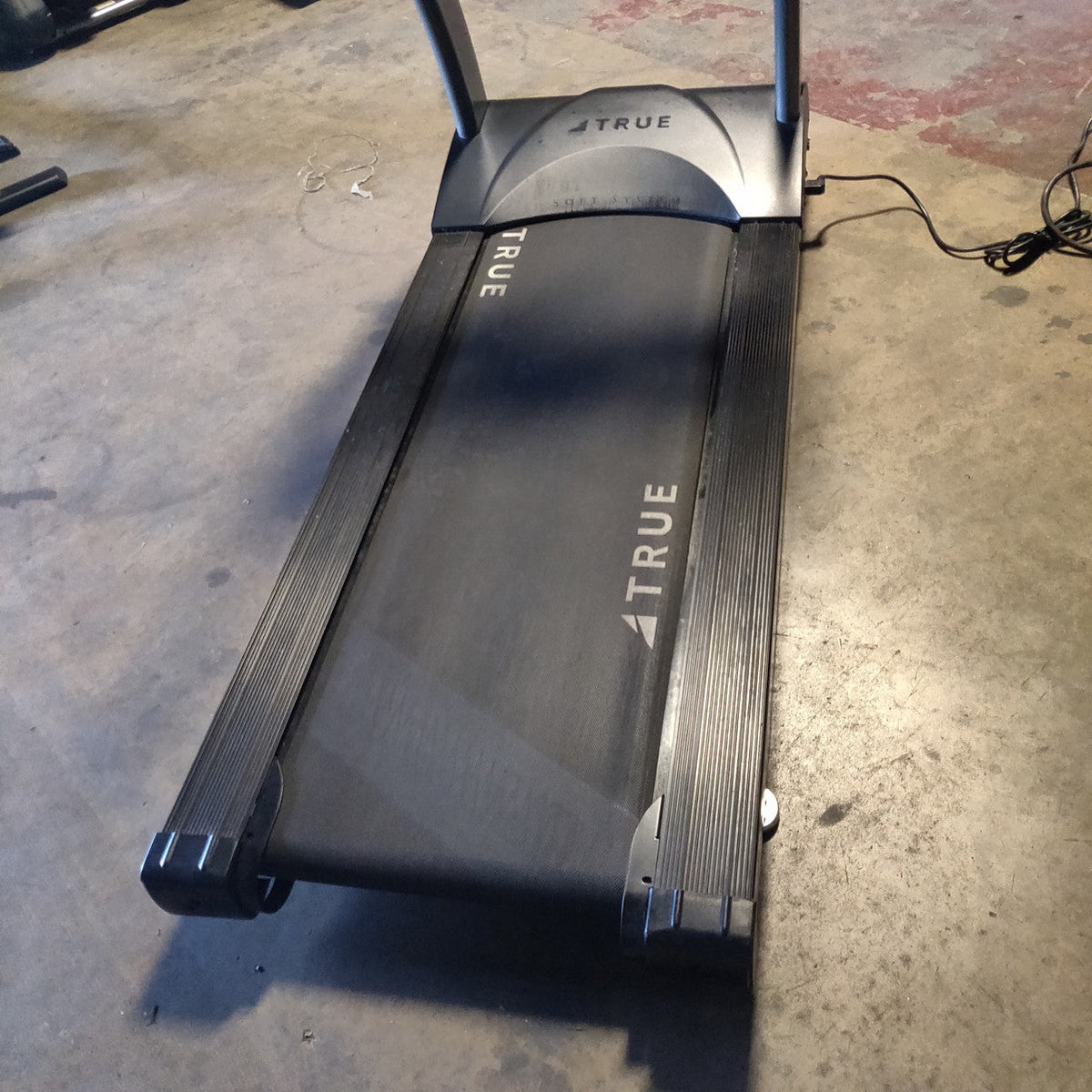 True TC400-19 Treadmill w/ LED Console