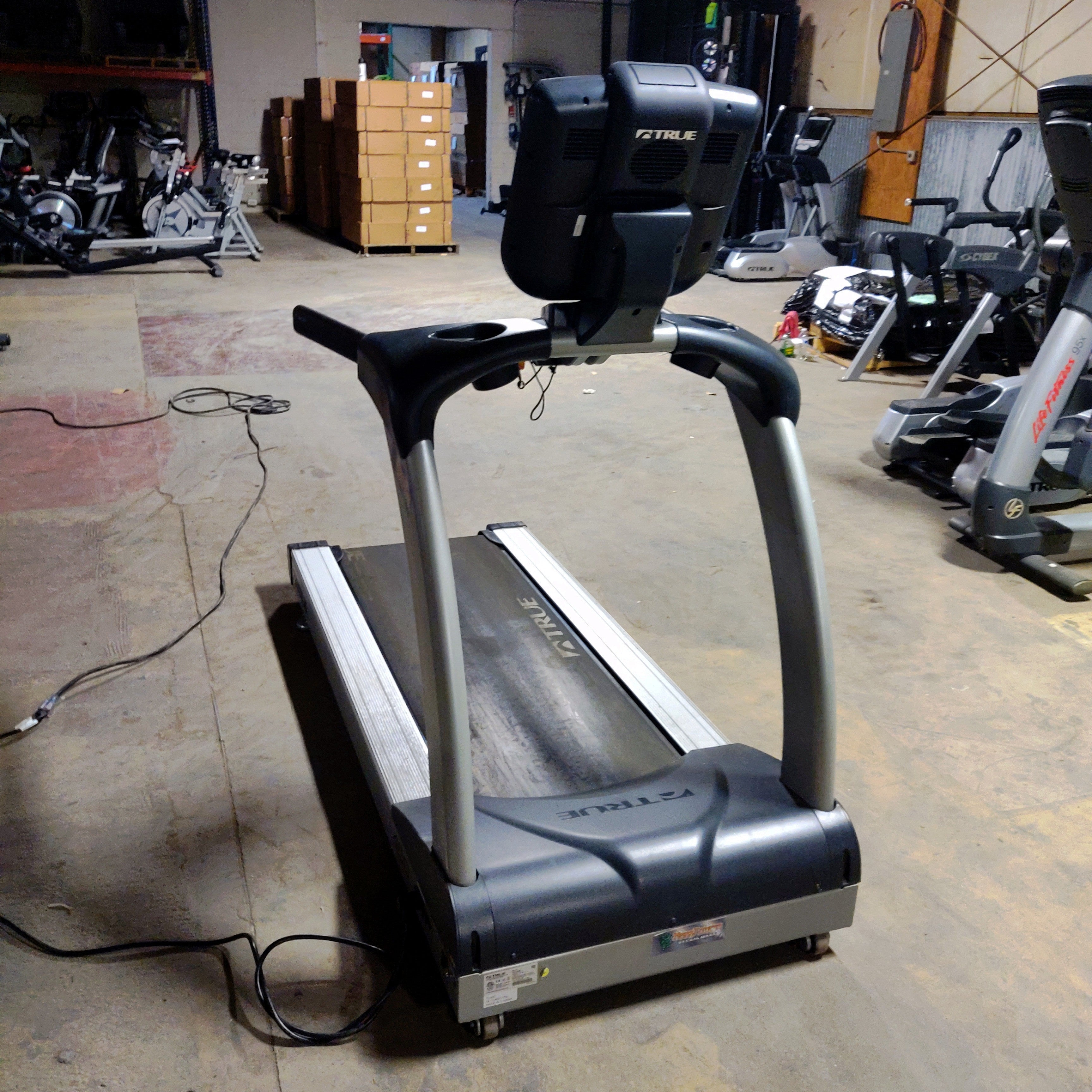 True Treadmill 400 Model with Interactive Digital Display