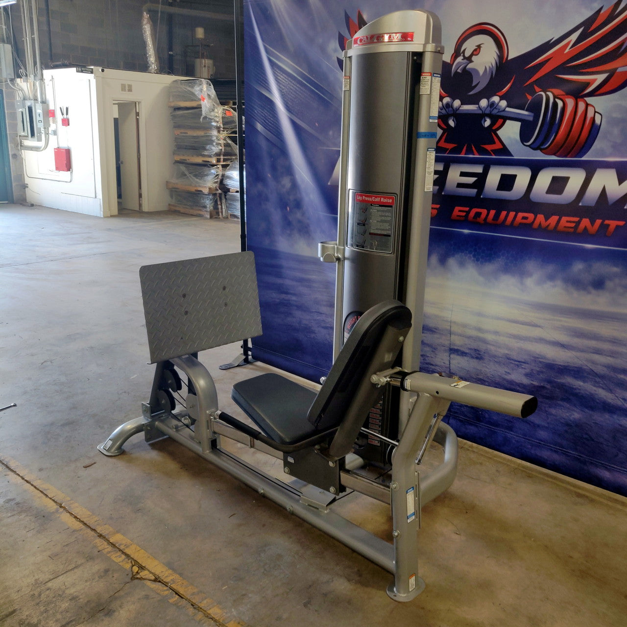 TuffStuff Calgym Series Seated Leg Press