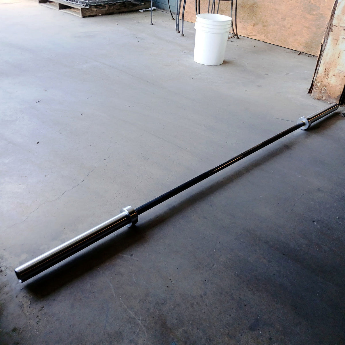 Used Men's Olympic Zinc Plated CrossTraining Commercial Barbell