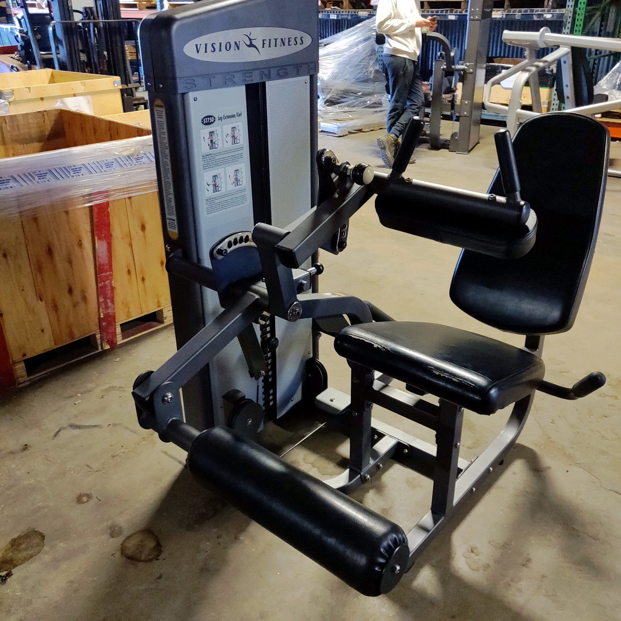 Vision Fitness Leg Curl/Extension Combo ST750